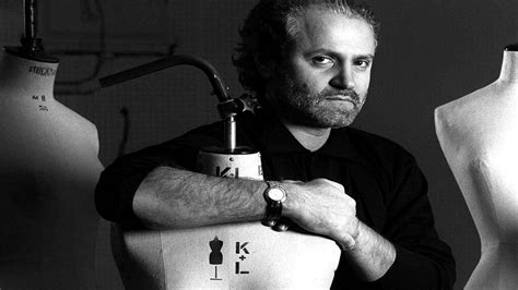 Vent'anni fa l'omicidio di Gianni Versace 